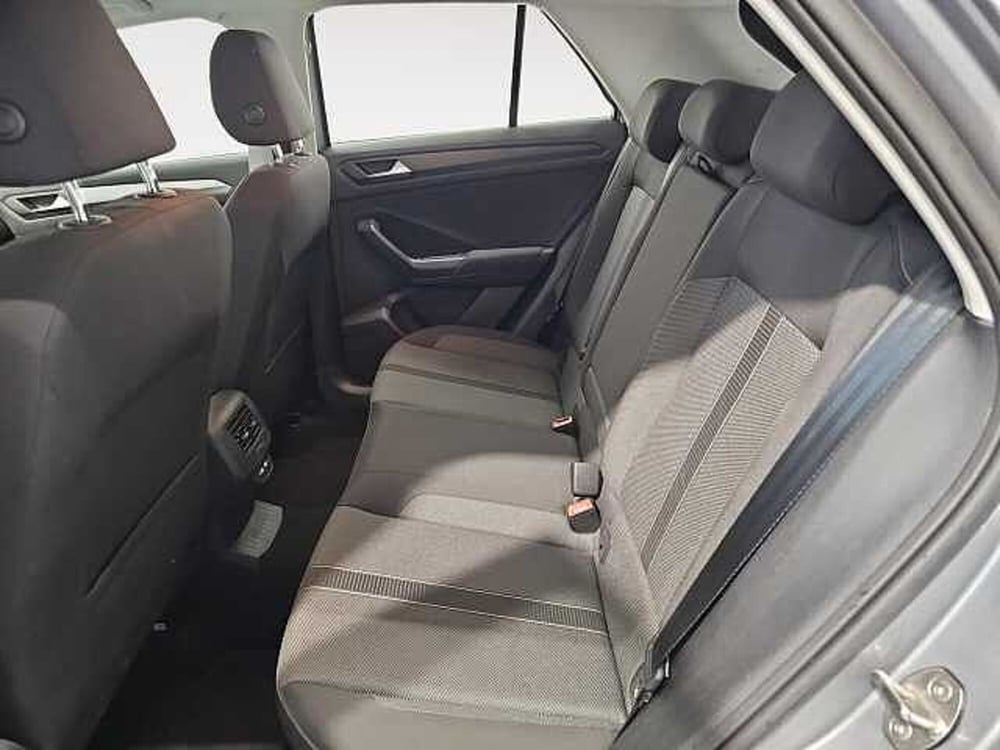 Volkswagen T-Roc usata a Lecco (13)