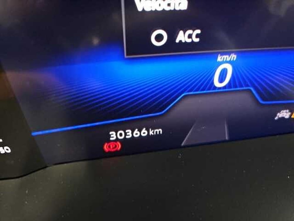 Volkswagen Taigo usata a Lecco (19)