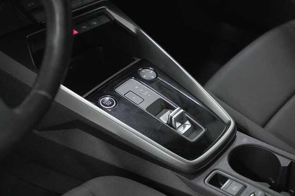 Audi A3 Sportback usata a Como (18)