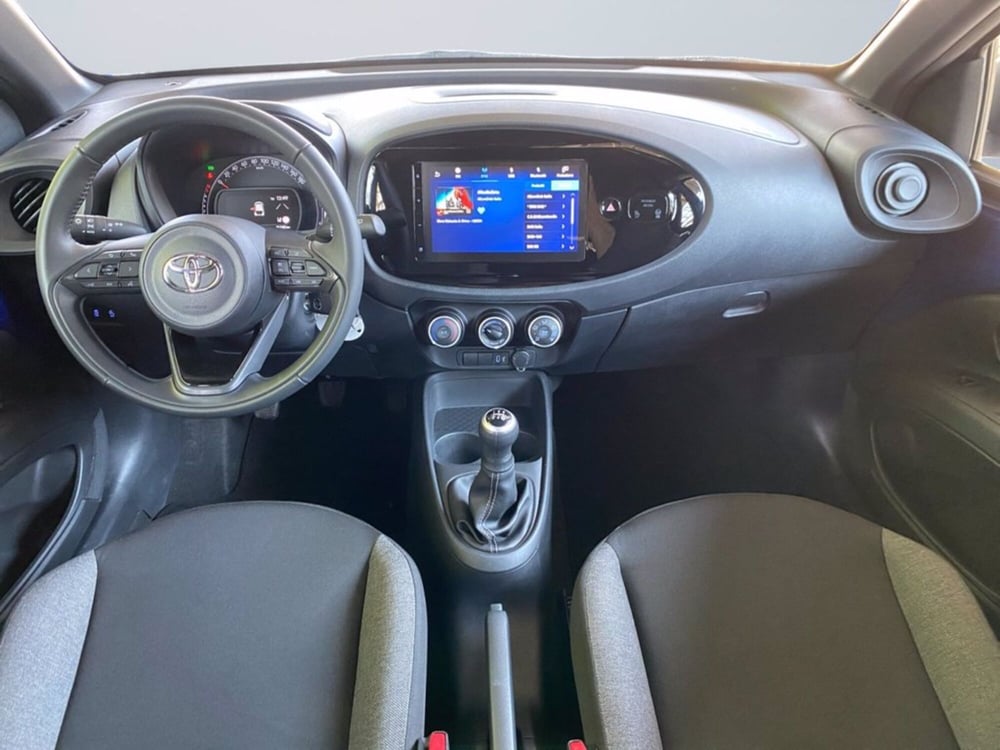 Toyota Aygo X usata a Milano (12)