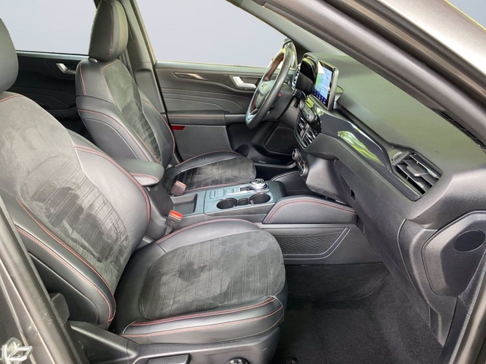 Ford Kuga usata a Milano (11)