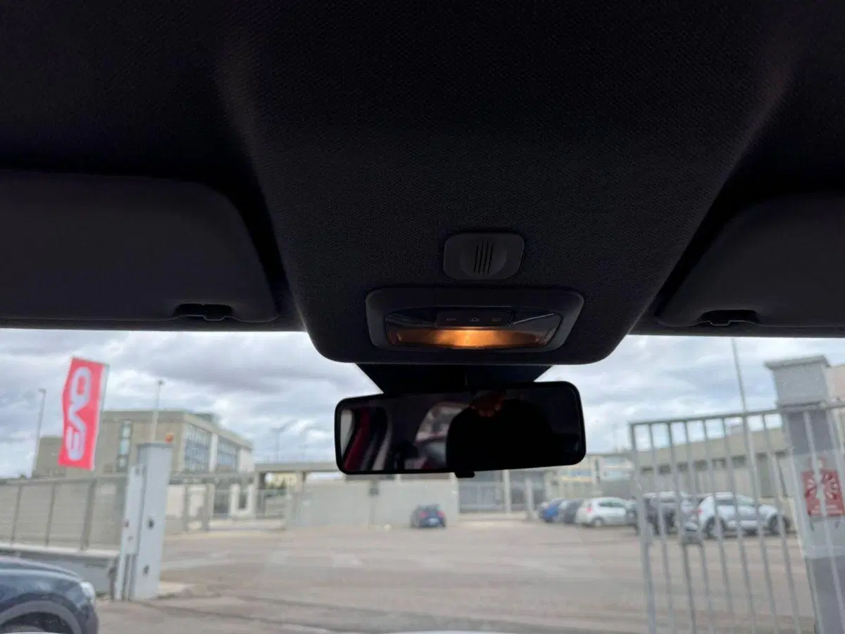 Lancia Ypsilon usata a Lecce (12)