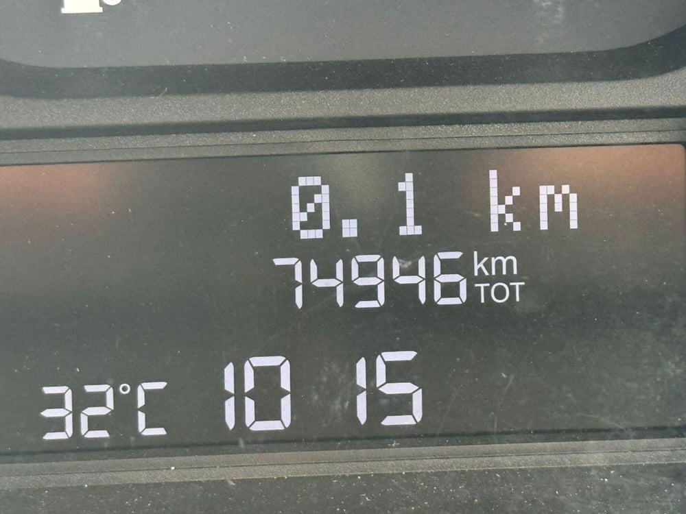 Lancia Ypsilon usata a Lecce (18)