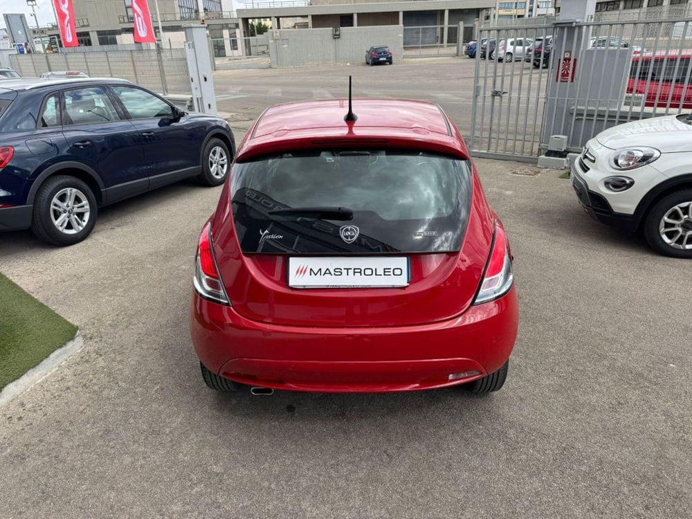 Lancia Ypsilon usata a Lecce (8)