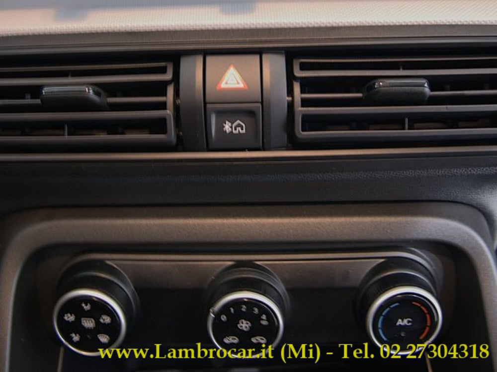 Citroen C3 nuova a Milano (15)