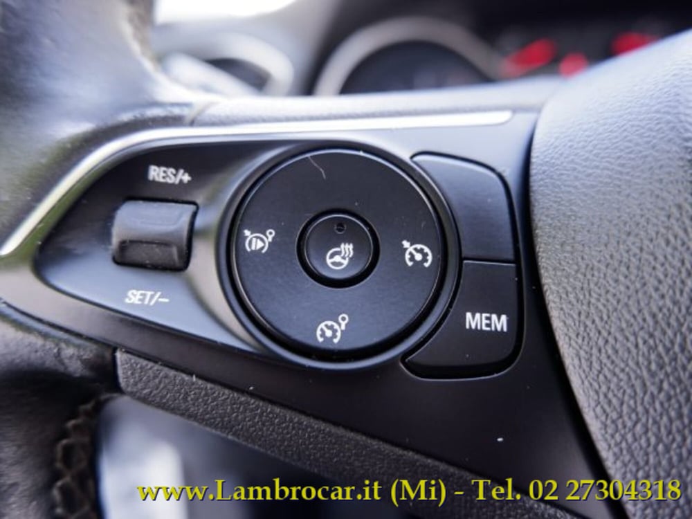 Opel Grandland X usata a Milano (13)