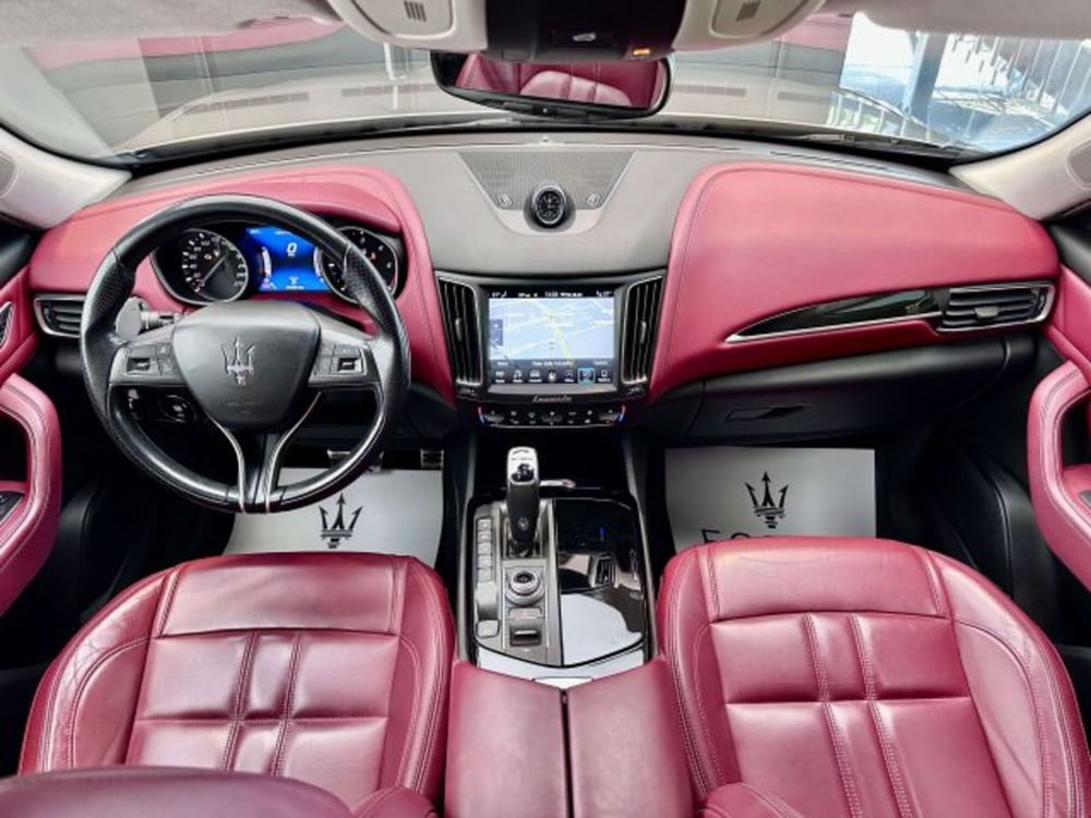 Maserati Levante usata a Torino (15)