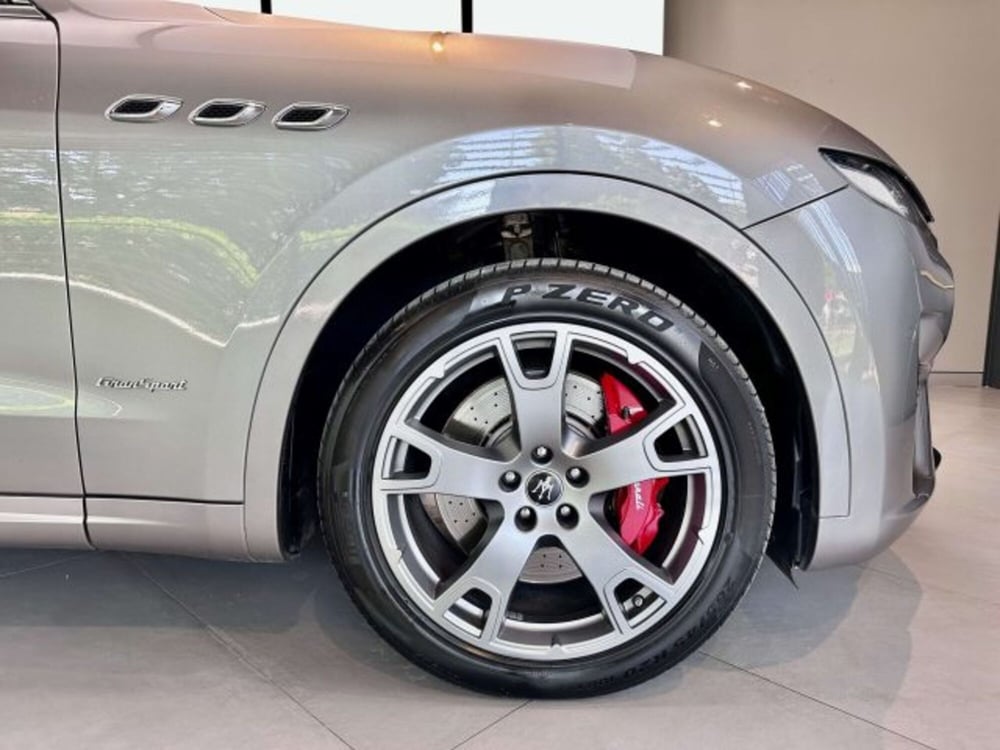 Maserati Levante usata a Torino (4)
