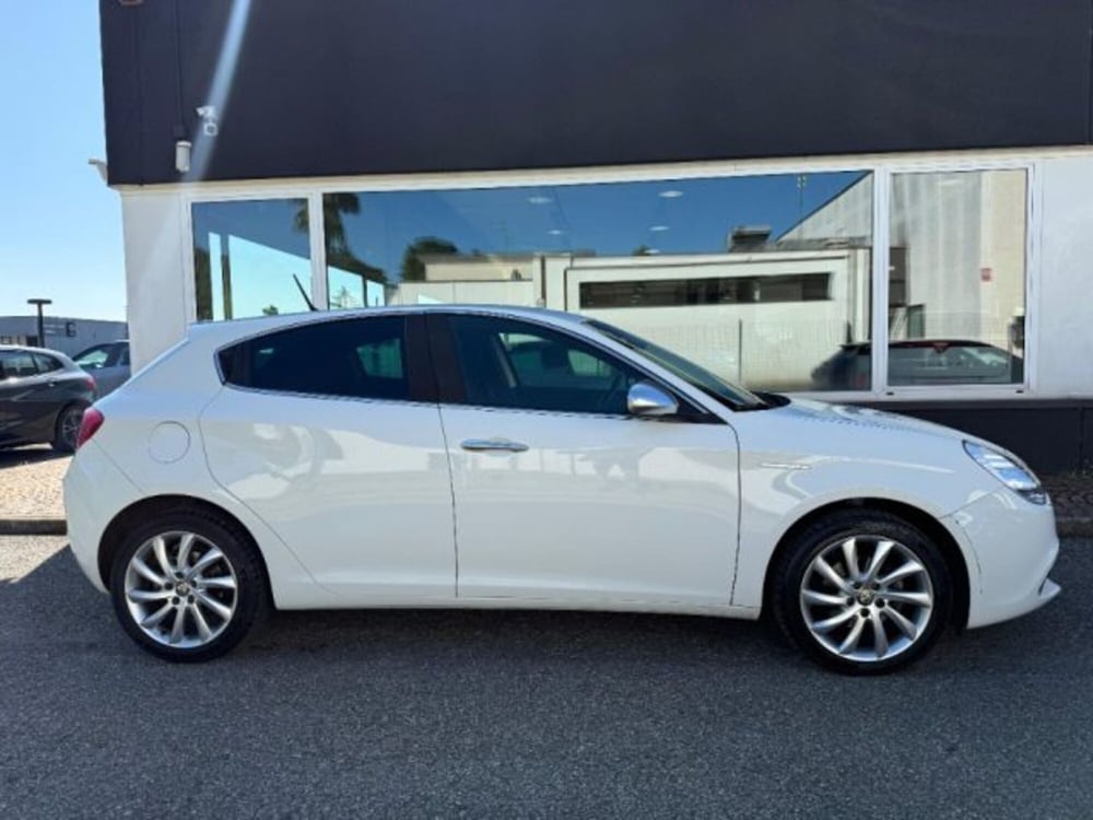 Alfa Romeo Giulietta usata a Bologna (5)