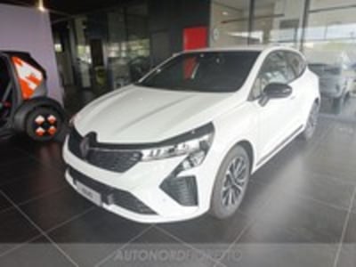 Renault Clio 1.0 eco-g Techno 100cv nuova a Reana del Rojale
