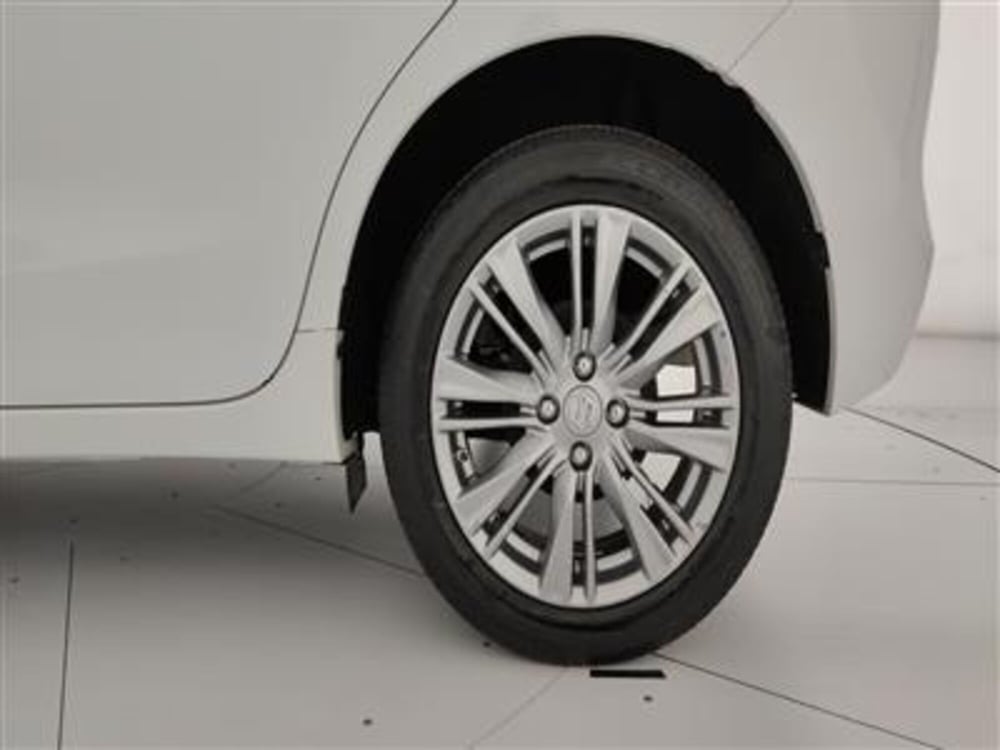 Suzuki Baleno usata a Bari (12)