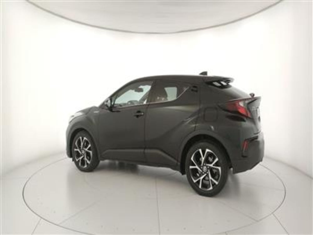 Toyota Toyota C-HR usata a Bari (4)