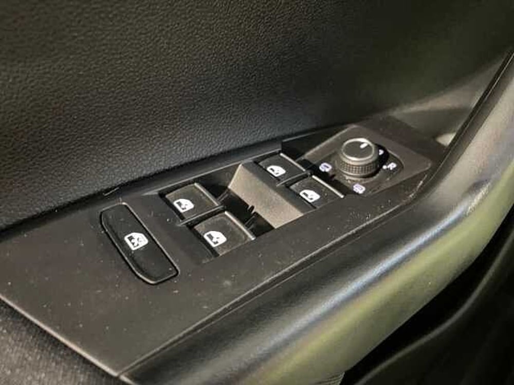 Volkswagen Taigo usata a Ravenna (16)