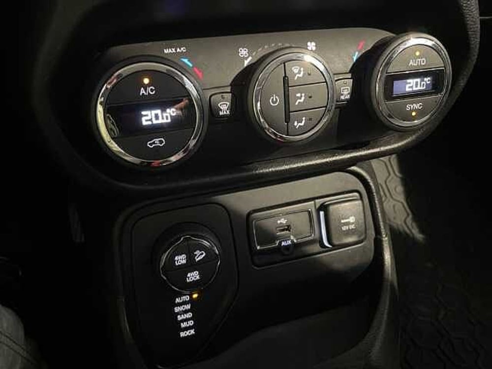 Jeep Renegade usata a Ravenna (15)