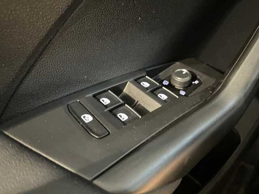 Volkswagen T-Cross usata a Ravenna (19)