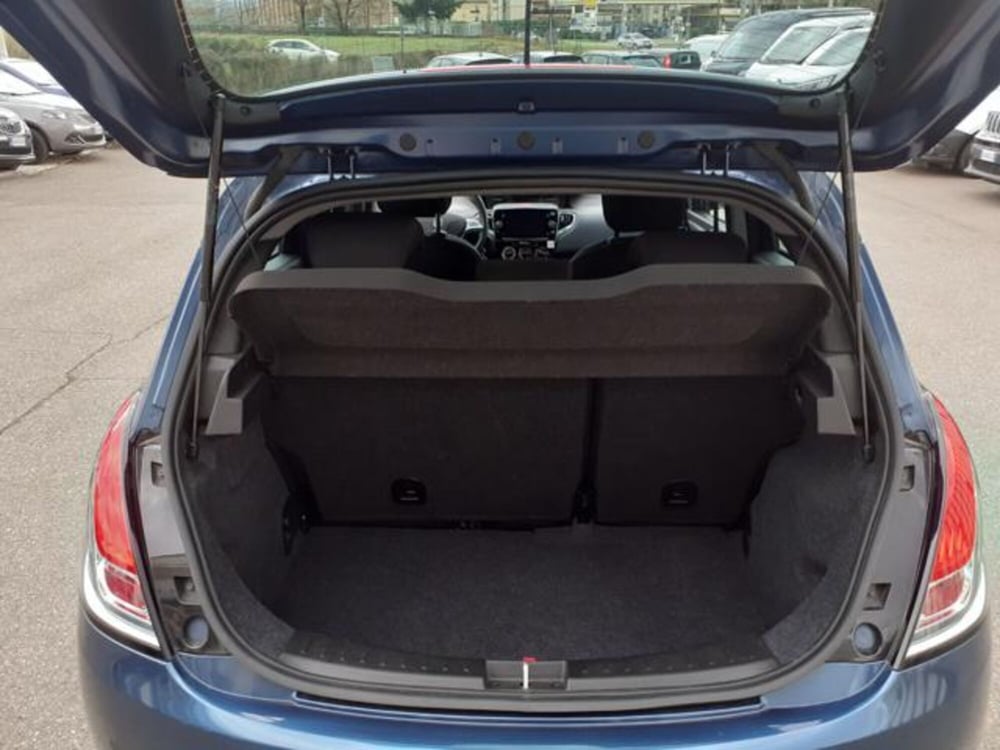 Lancia Ypsilon usata a Firenze (6)