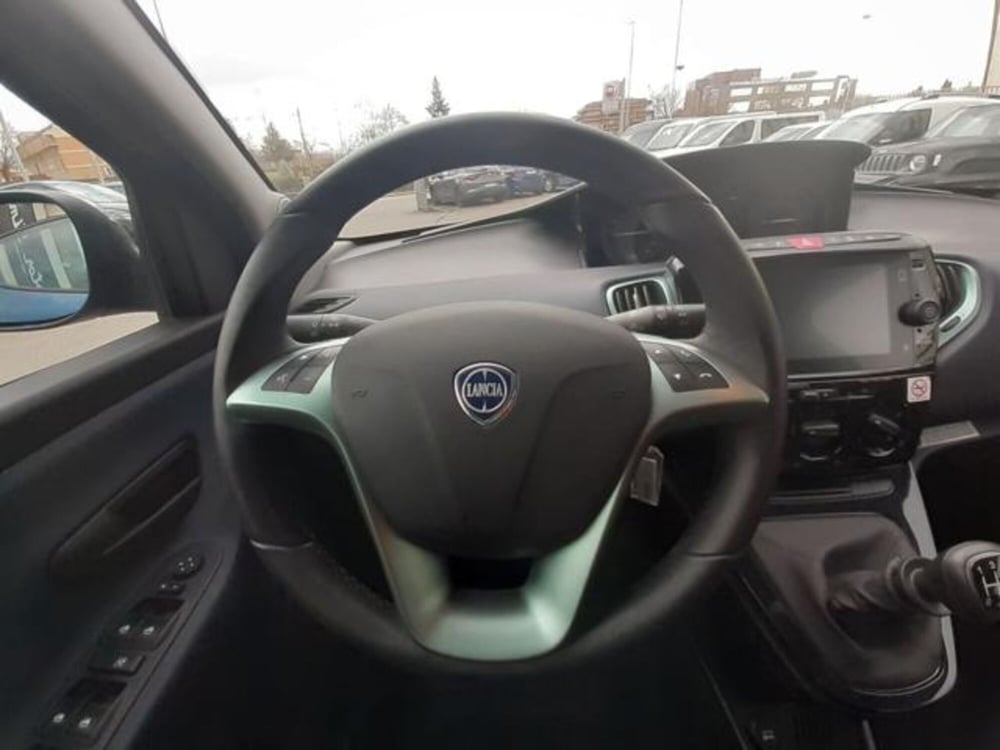 Lancia Ypsilon usata a Firenze (9)