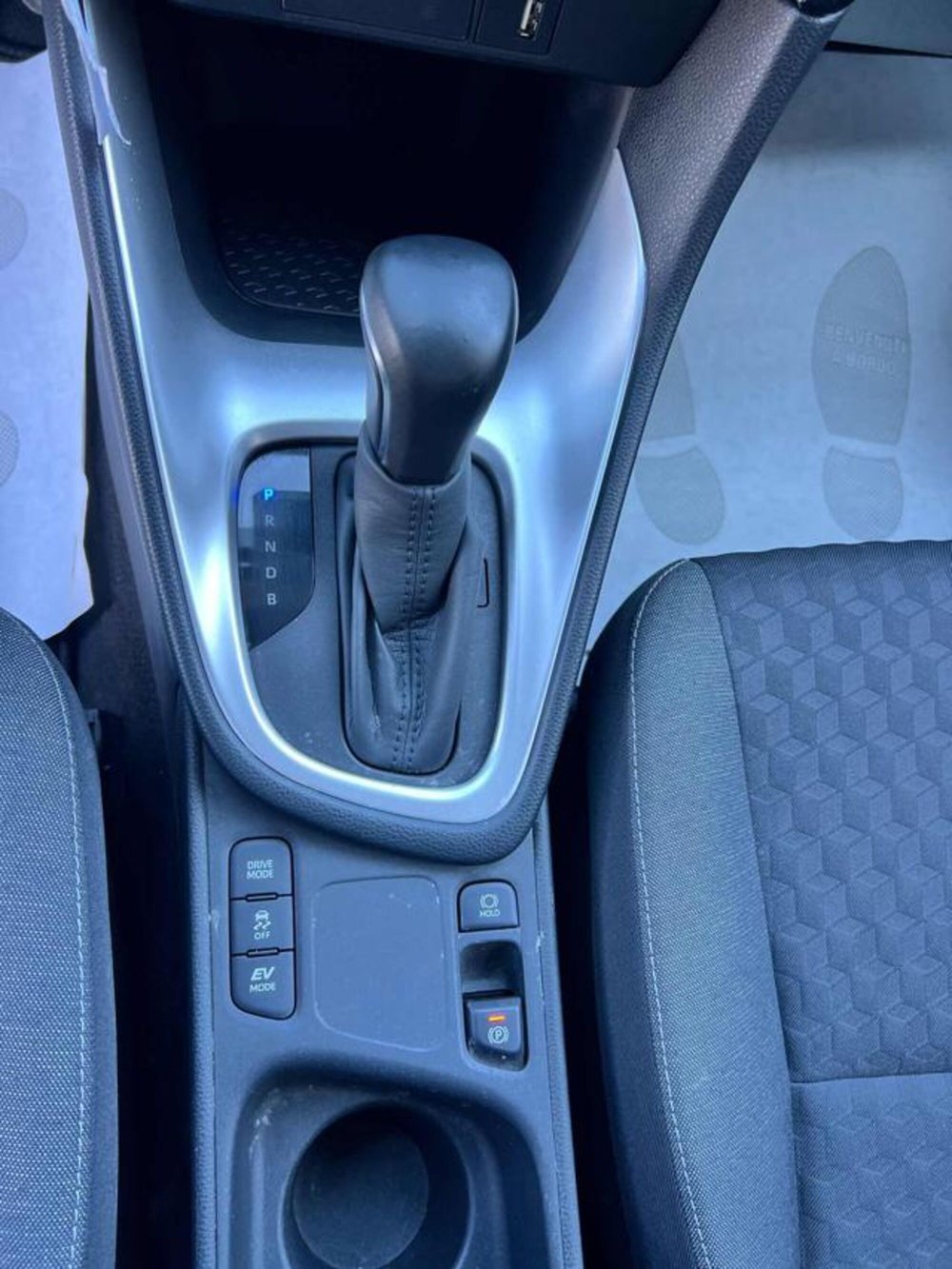 Toyota Yaris Cross usata a Roma (16)