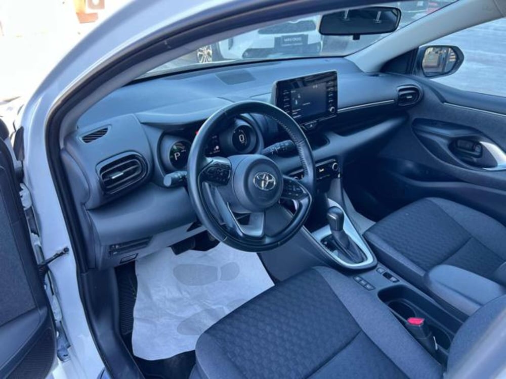 Toyota Yaris Cross usata a Roma (7)