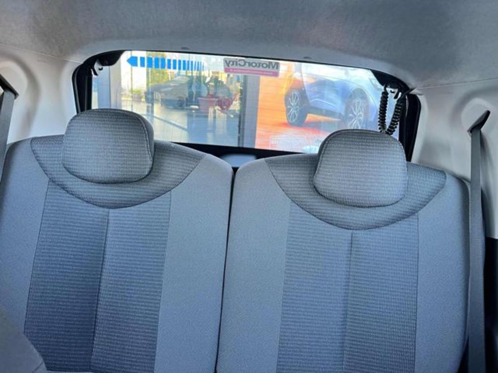 Toyota Aygo usata a Roma (11)