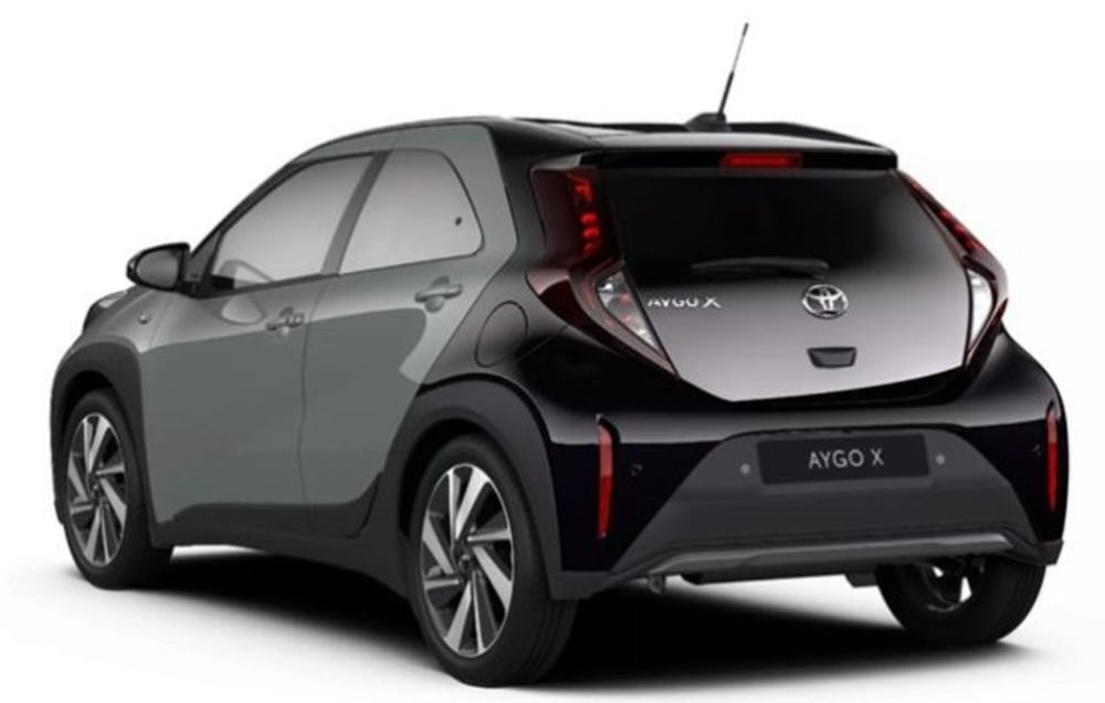 Toyota Aygo X nuova a Roma (3)