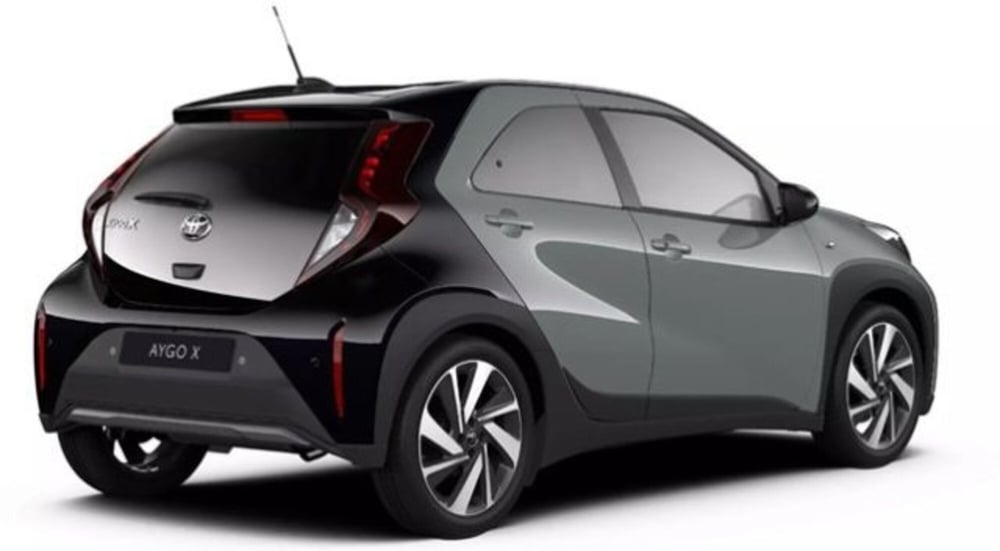 Toyota Aygo X nuova a Roma (4)