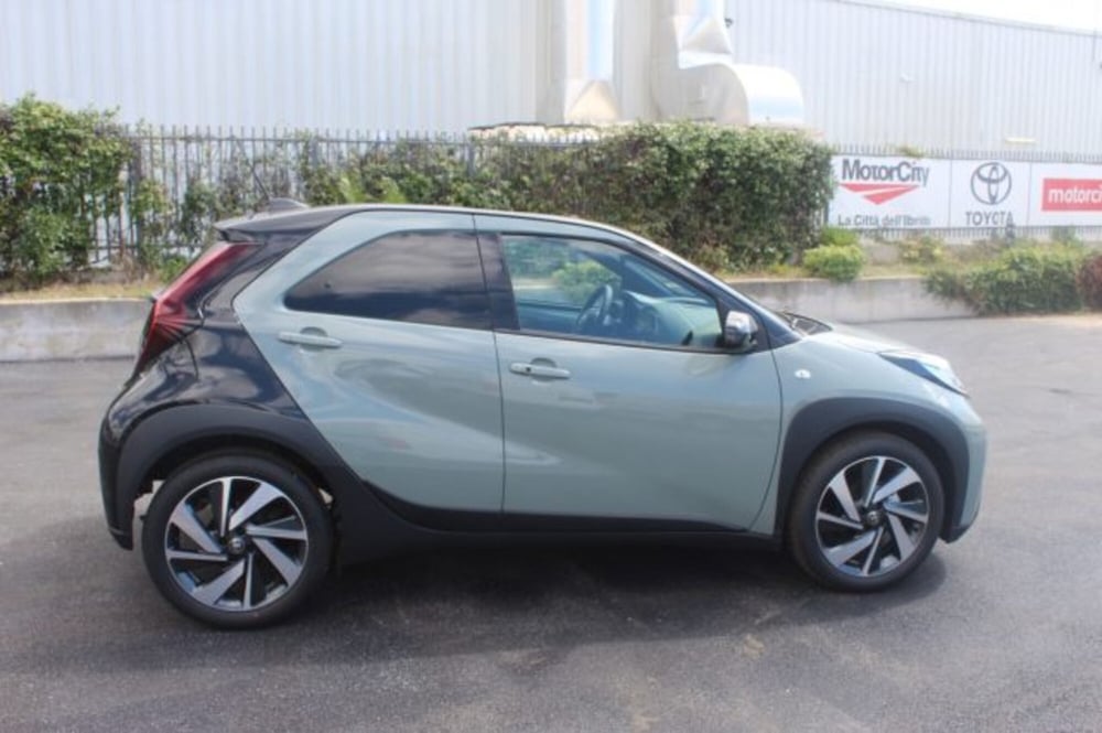 Toyota Aygo X nuova a Roma (14)