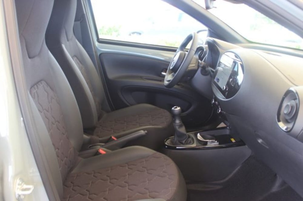 Toyota Aygo X nuova a Roma (7)
