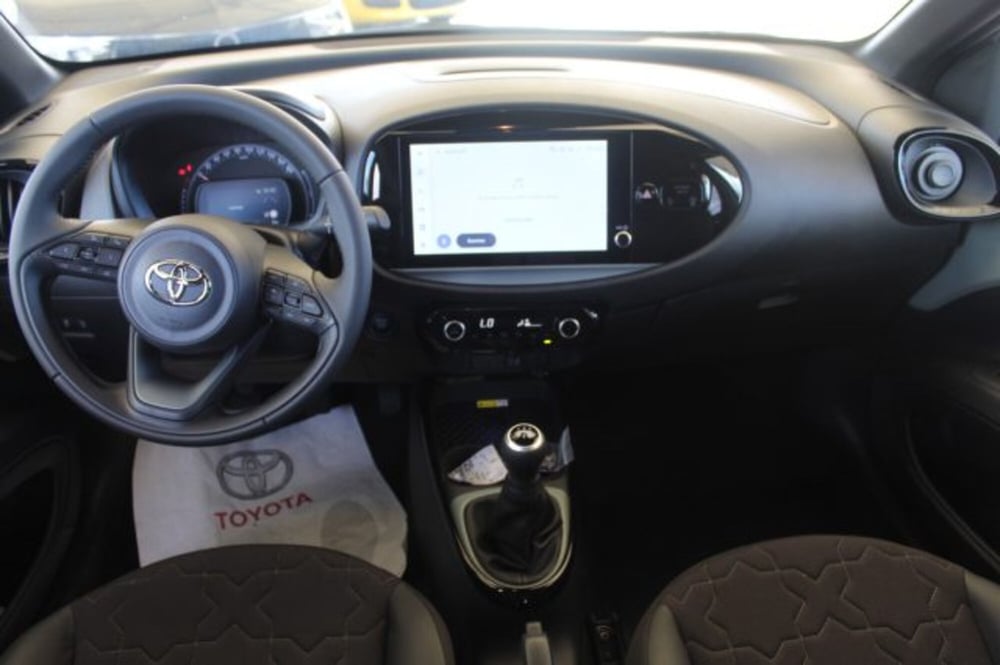 Toyota Aygo X nuova a Roma (9)