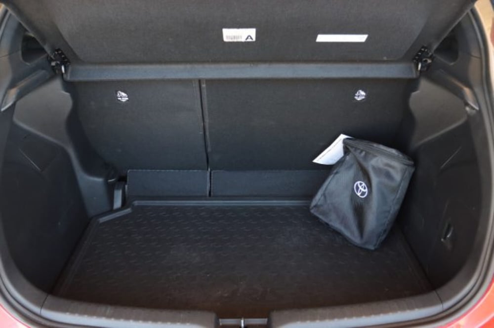Toyota Yaris Cross usata a Roma (11)