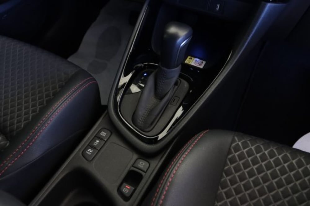 Toyota Yaris Cross usata a Roma (16)