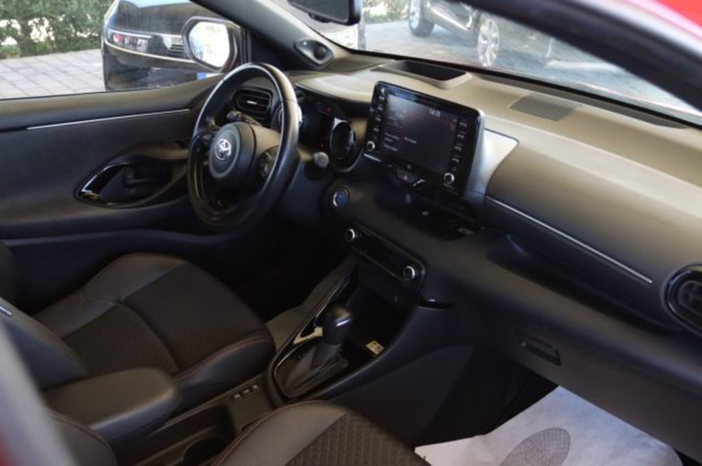 Toyota Yaris Cross usata a Roma (6)