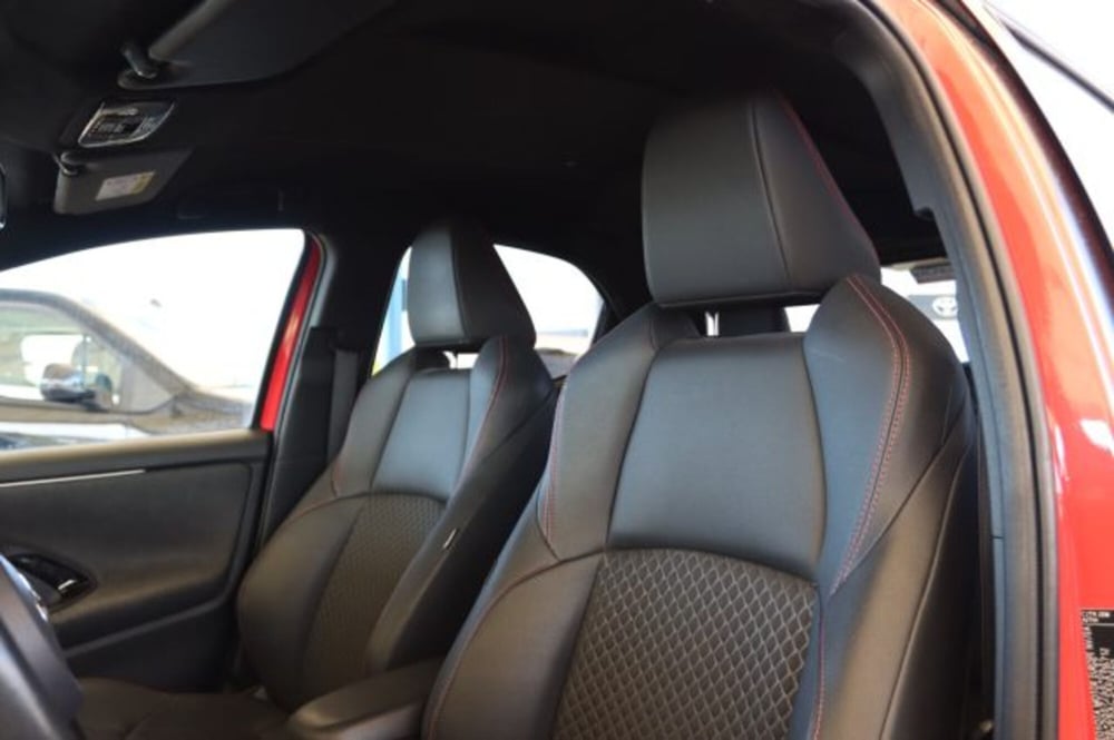 Toyota Yaris Cross usata a Roma (7)