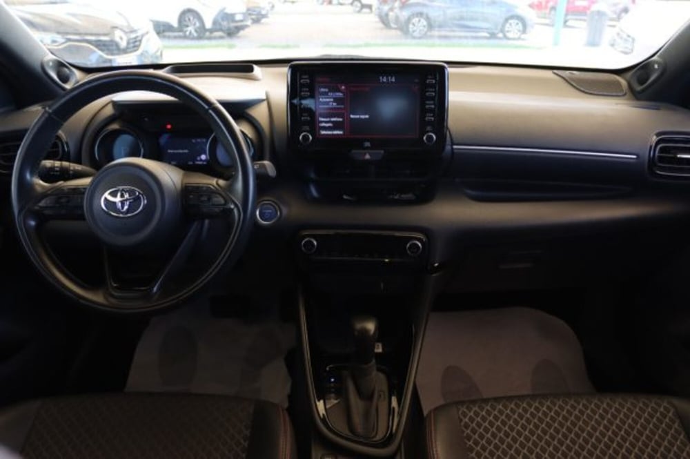 Toyota Yaris Cross usata a Roma (9)