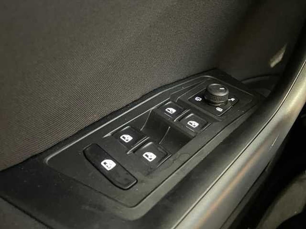 Volkswagen T-Roc usata a Ravenna (19)