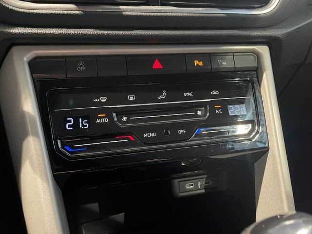 Volkswagen T-Roc Cabrio usata a Ravenna (17)