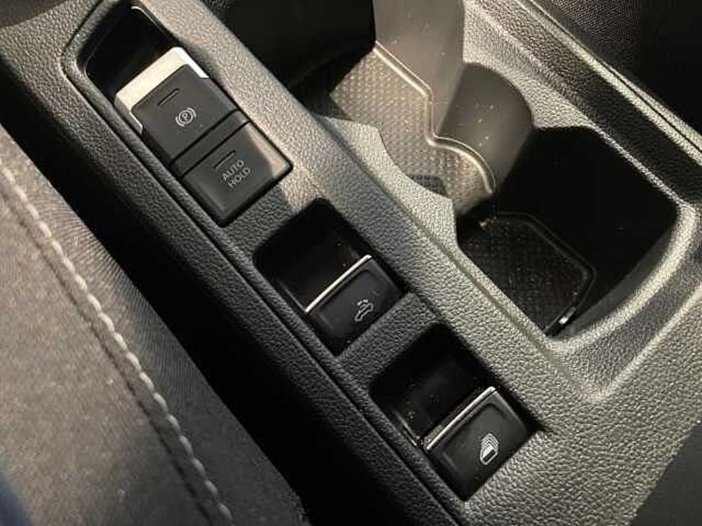 Volkswagen T-Roc Cabrio usata a Ravenna (18)