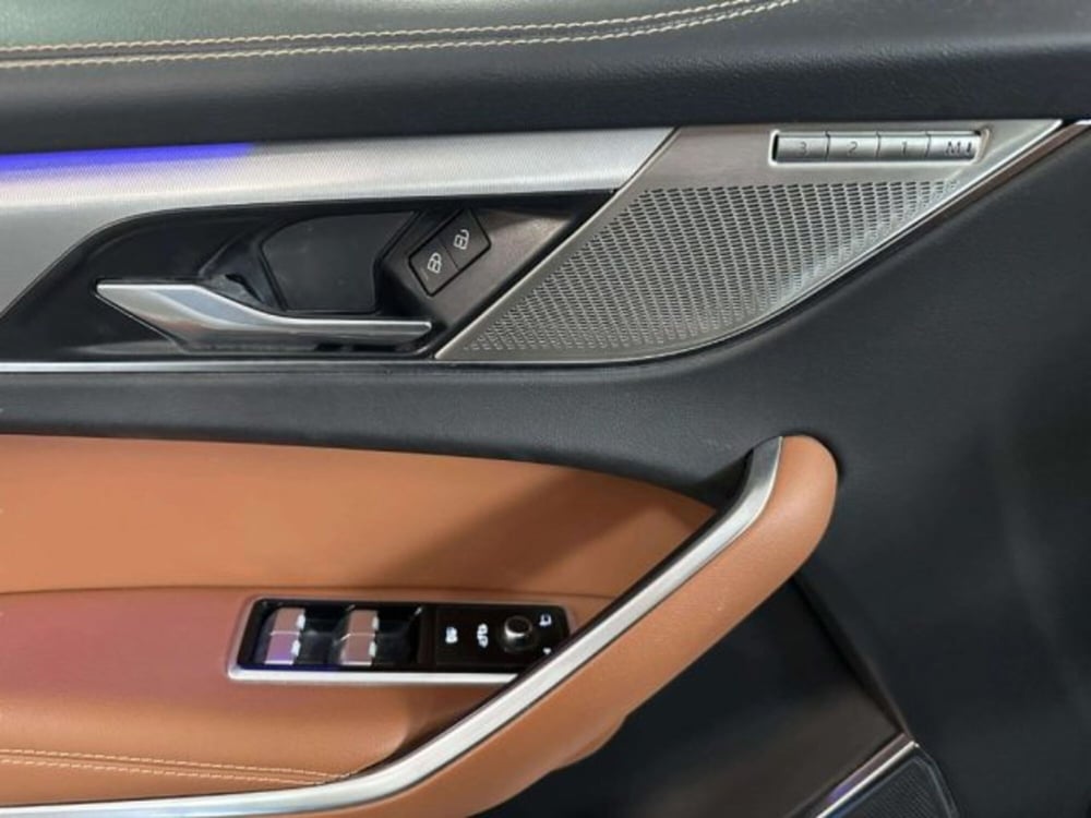 Jaguar F-Pace usata a Siena (11)