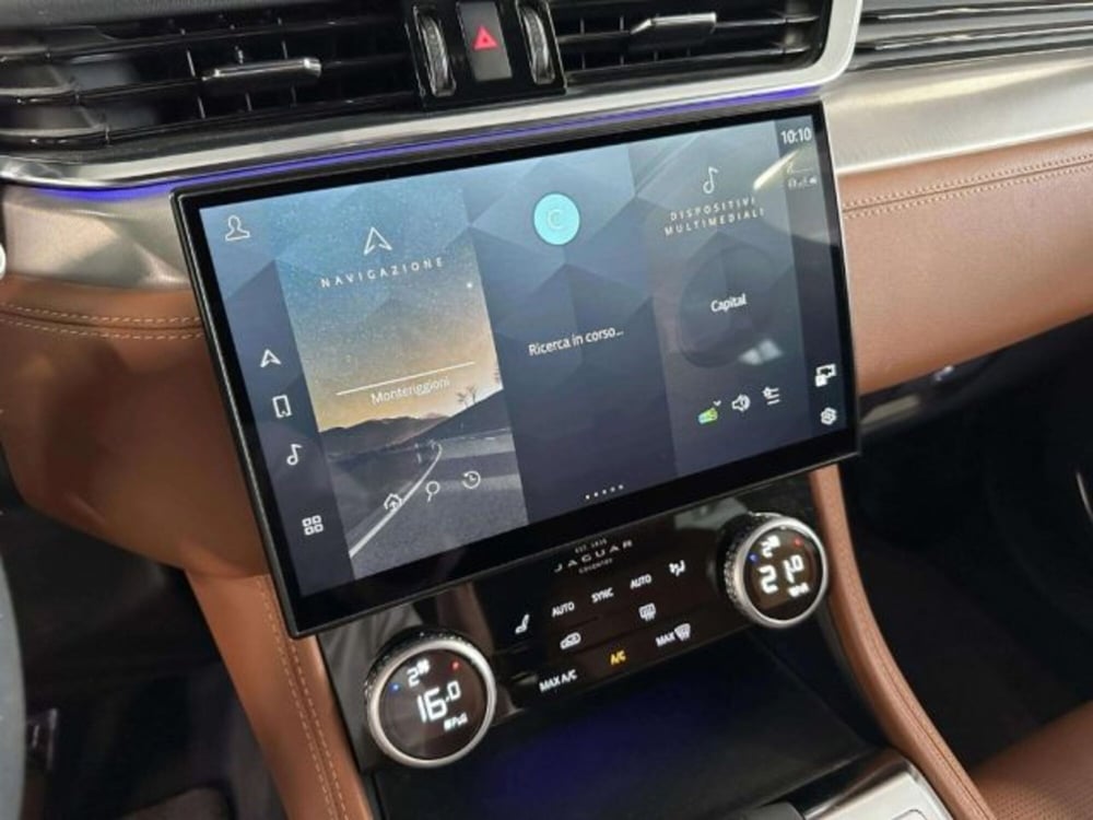 Jaguar F-Pace usata a Siena (13)