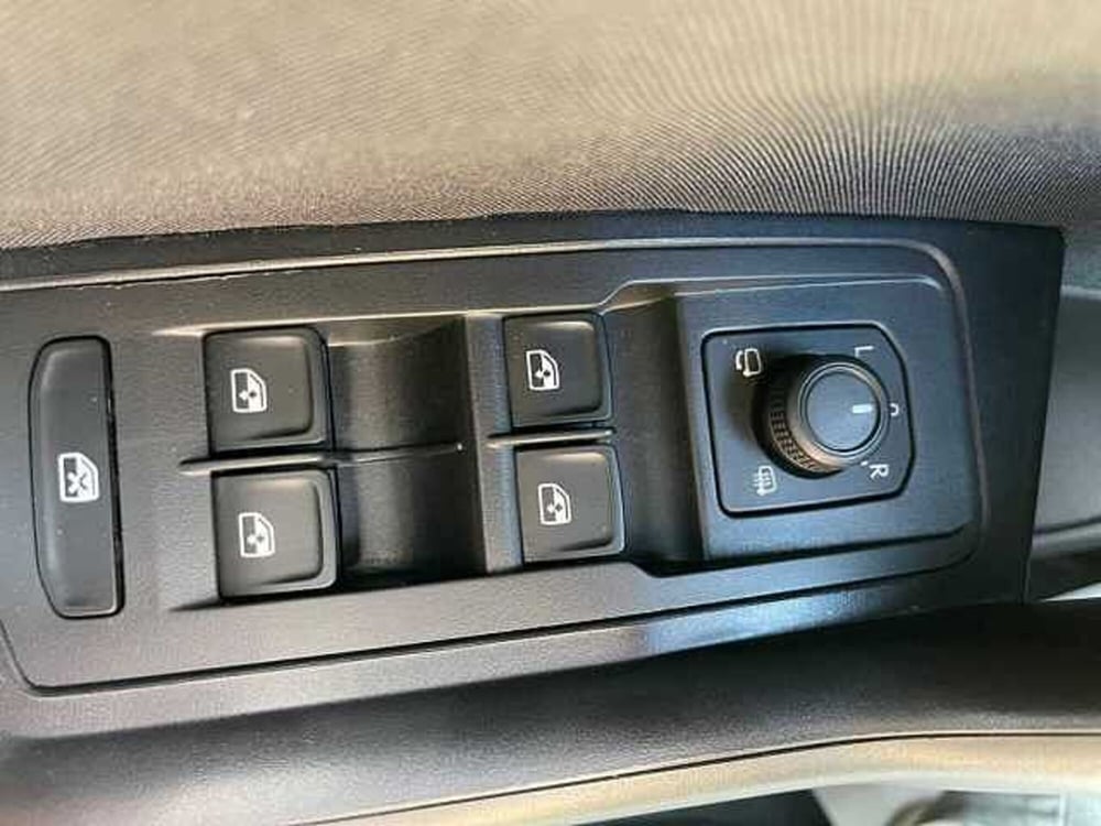 Volkswagen T-Roc usata a Ravenna (13)
