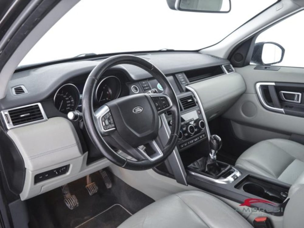 Land Rover Discovery Sport usata a Perugia (8)