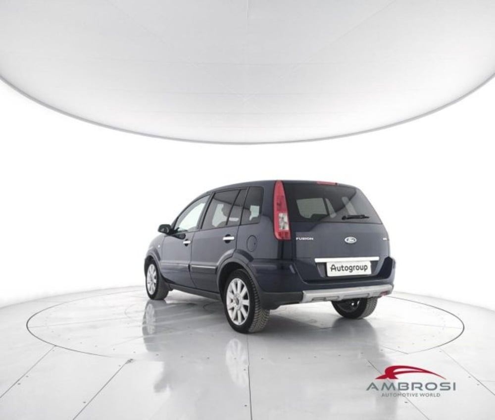 Ford Fusion usata a Perugia (4)