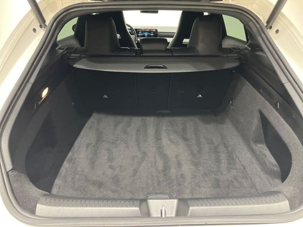 Mercedes-Benz CLA Shooting Brake usata a Napoli (10)