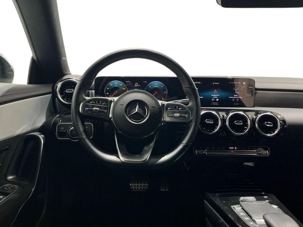 Mercedes-Benz CLA Shooting Brake usata a Napoli (13)