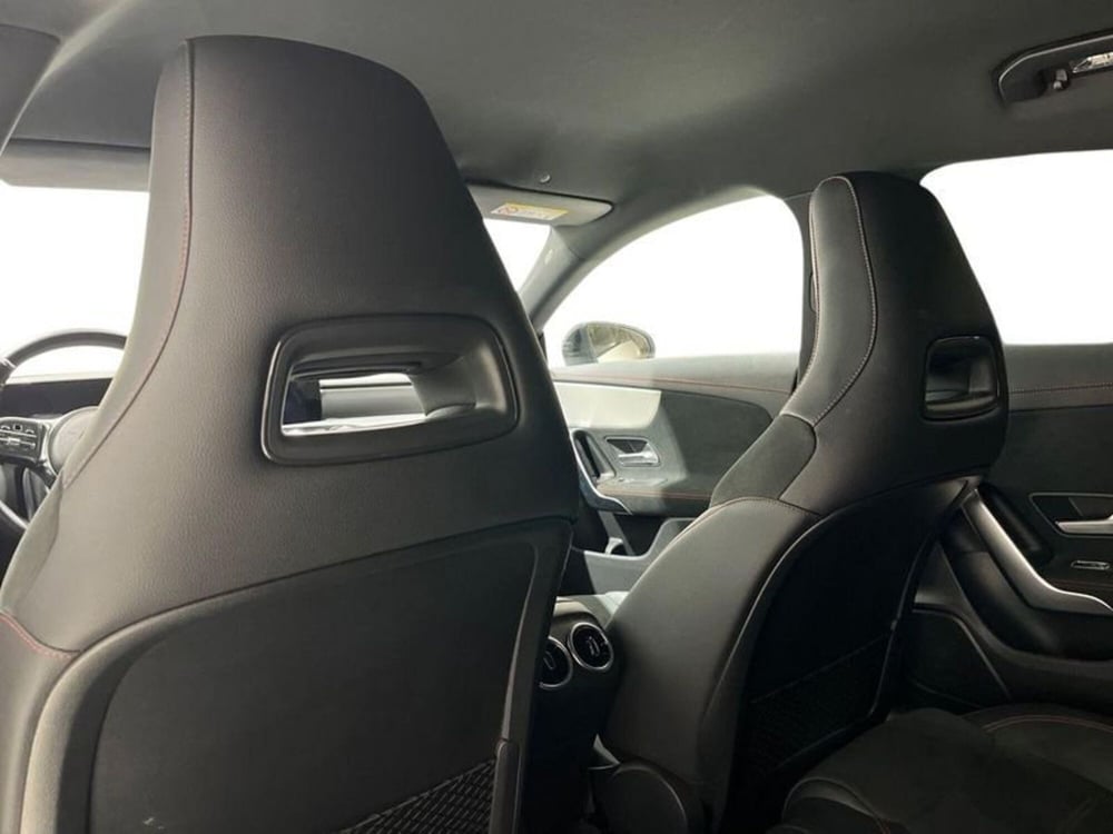 Mercedes-Benz CLA Shooting Brake usata a Napoli (18)