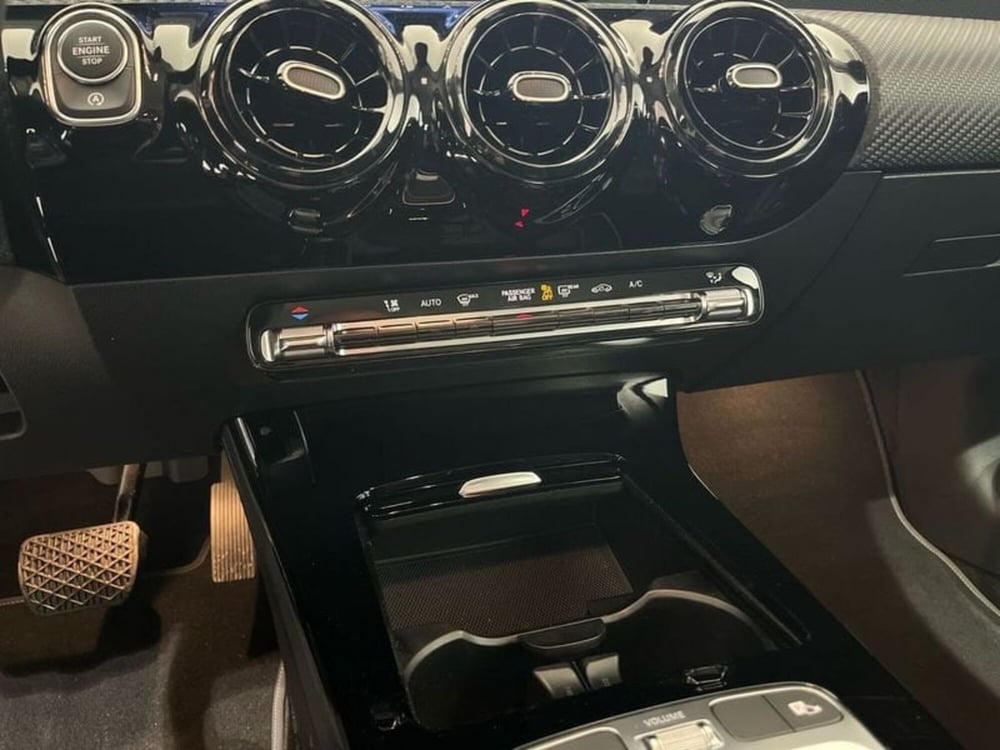 Mercedes-Benz Classe A usata a Napoli (14)