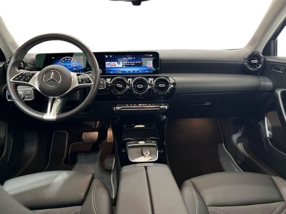 Mercedes-Benz Classe A usata a Napoli (9)