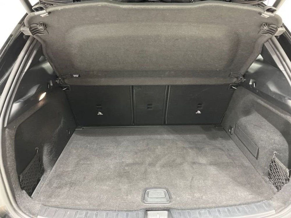 Mercedes-Benz GLA SUV usata a Napoli (10)