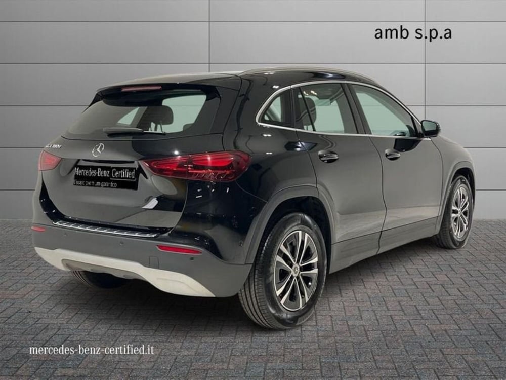 Mercedes-Benz GLA SUV usata a Napoli (2)