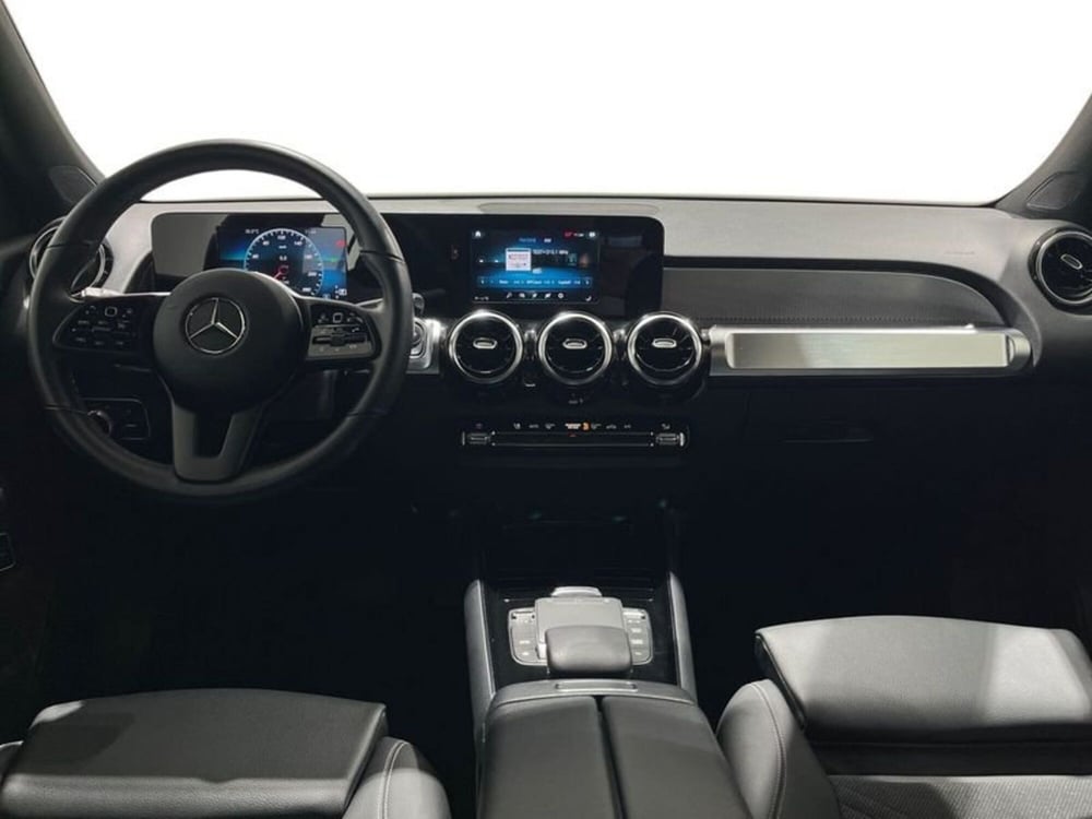Mercedes-Benz GLB usata a Napoli (11)